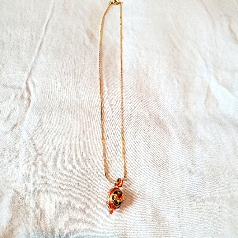 FABERGE INSPIRED EGG PENDENT NECKLACE